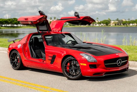 4,700-Mile 2015 Mercedes-Benz SLS AMG GT Final Edition