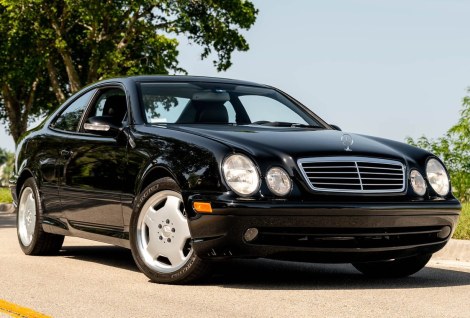 17k-Mile 2001 Mercedes-Benz CLK55 AMG Coupe