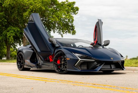 2025 Lamborghini Revuelto