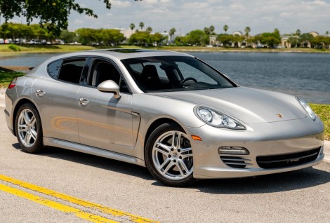 23k-Mile 2012 Porsche Panamera 4