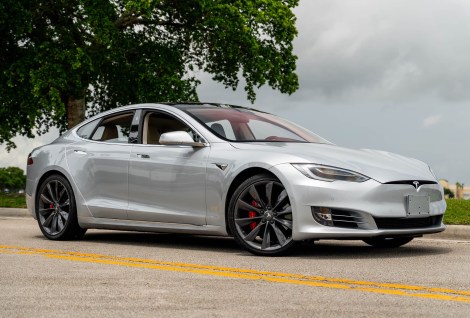6k-Mile 2017 Tesla Model S P100D