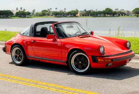 1986 Porsche 911 Carrera Targa