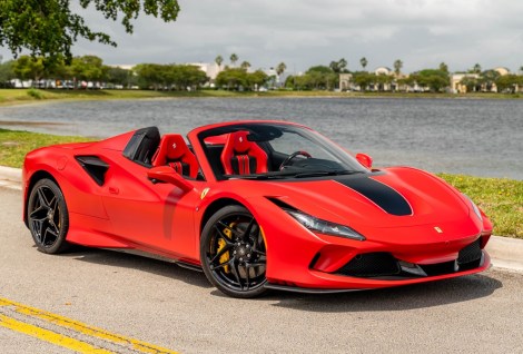 621-Mile 2022 Ferrari F8 Spider